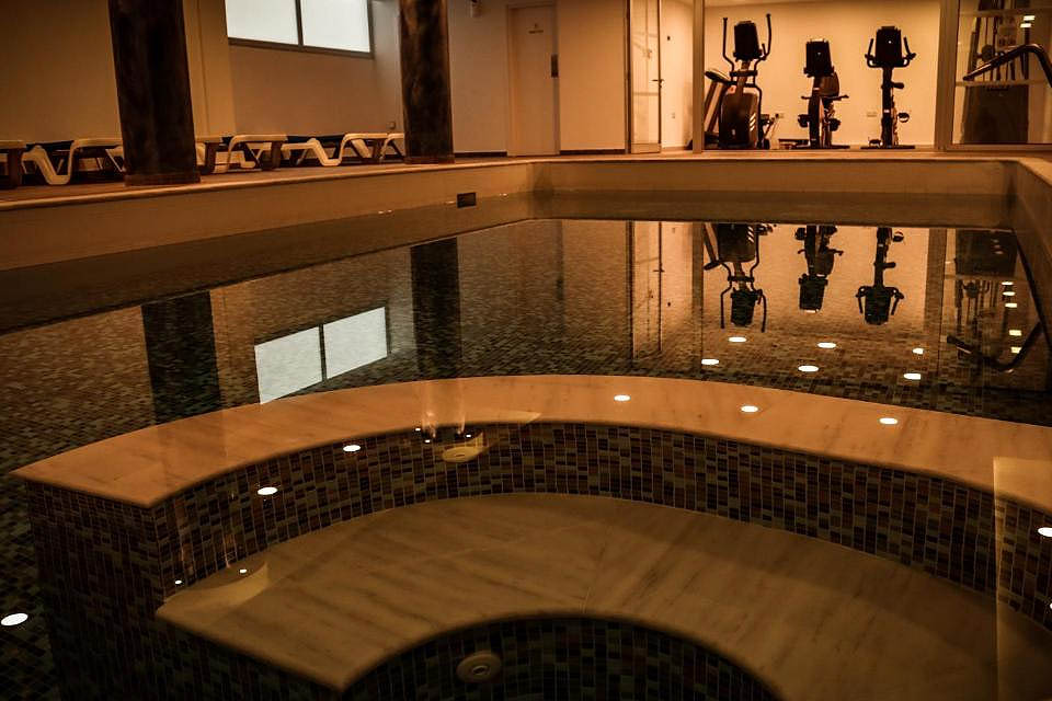 Jacuzzi in Gaia Hotel Sun n Blue